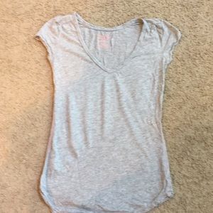 American Eagle tee shirt